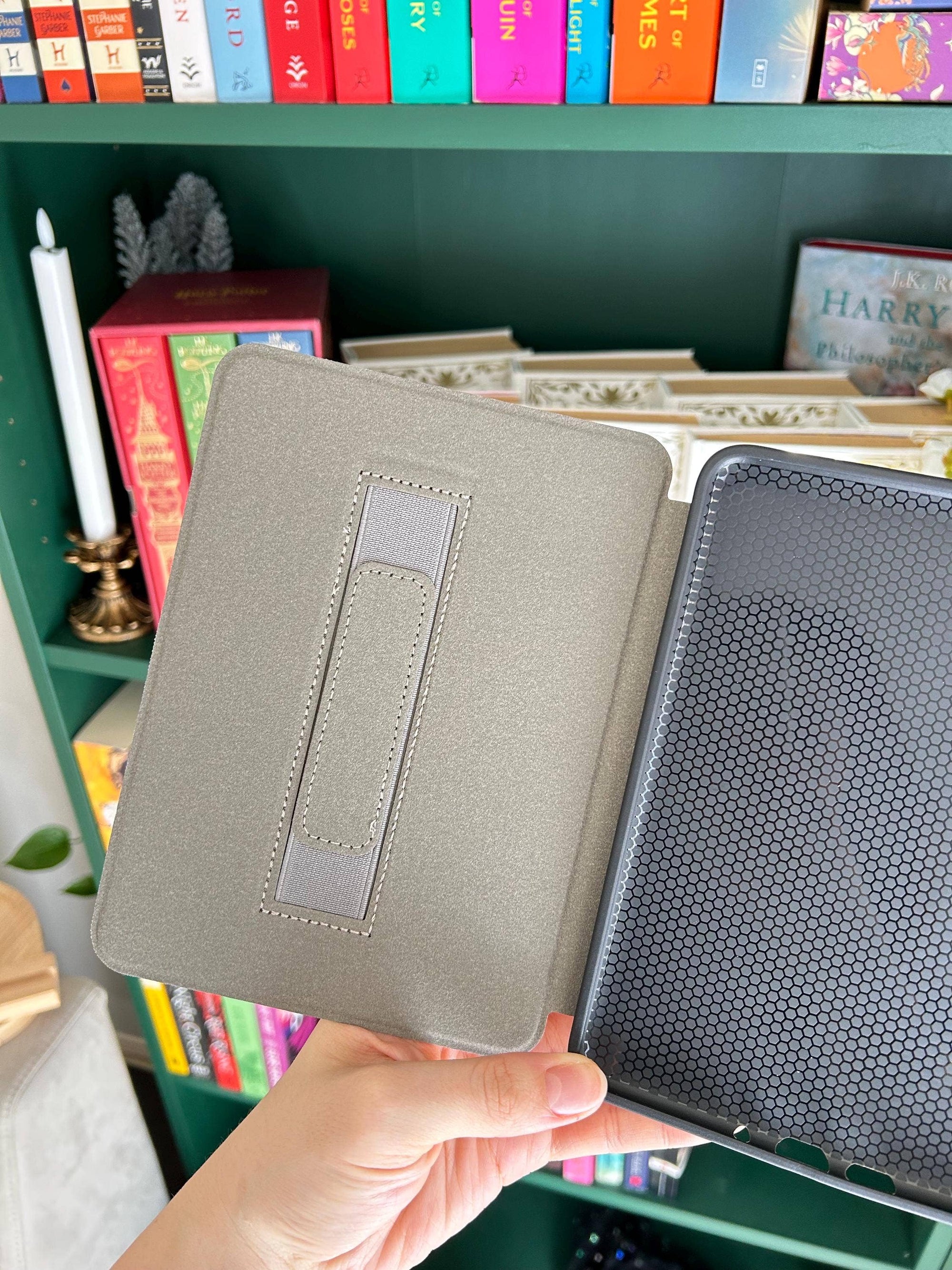Page Turner Kindle Case