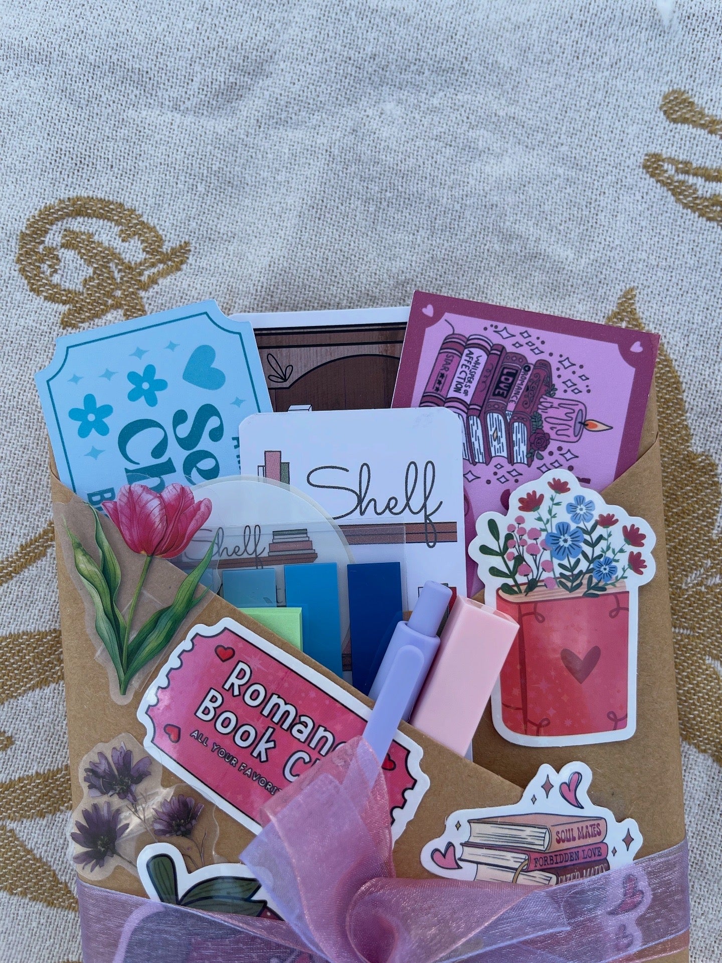 Adult Romance (Mild or Spicy) – Blind Date With a Book