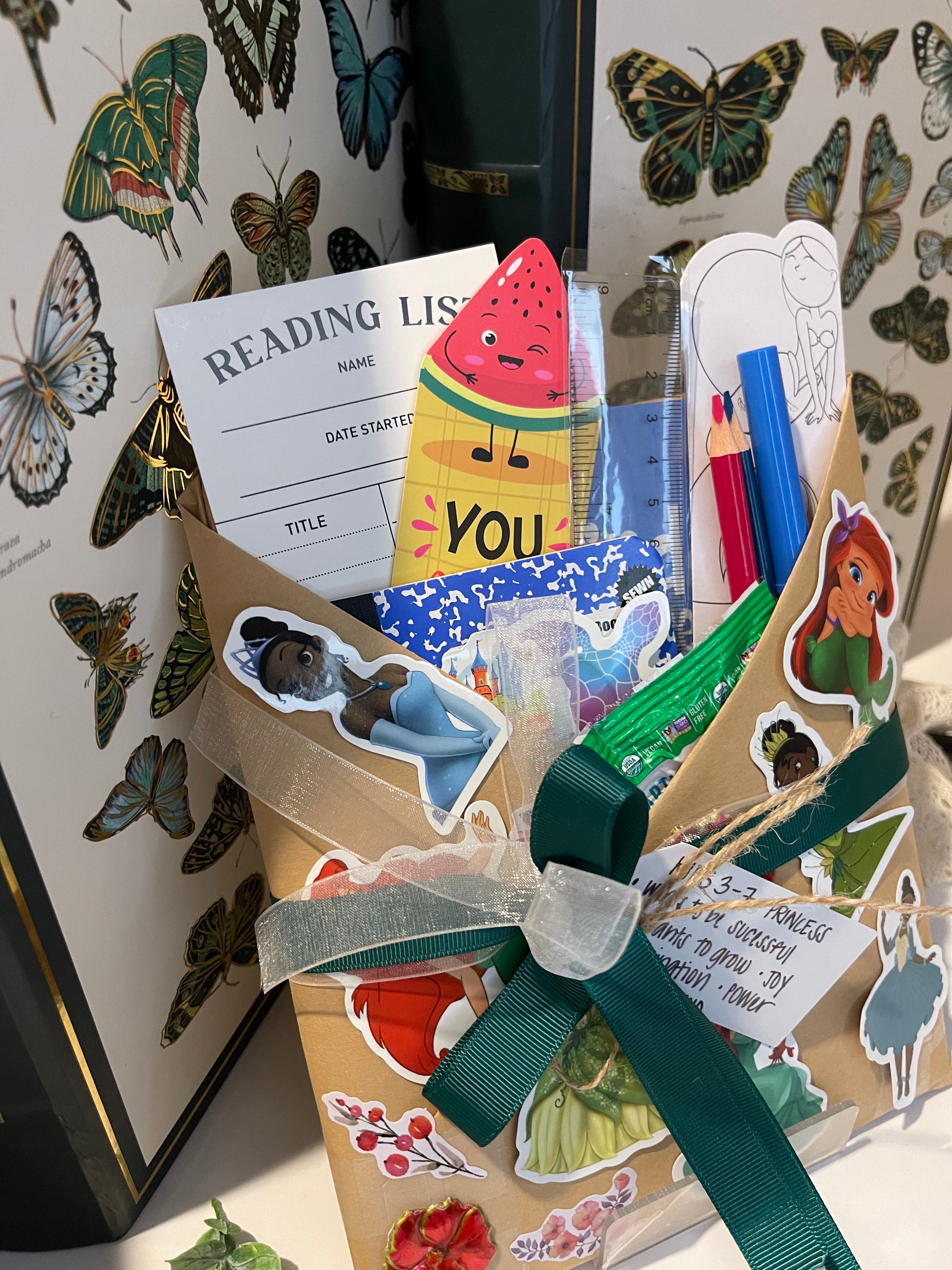 Kids 3+ (Assisted Reader) – Blind Date With a Book