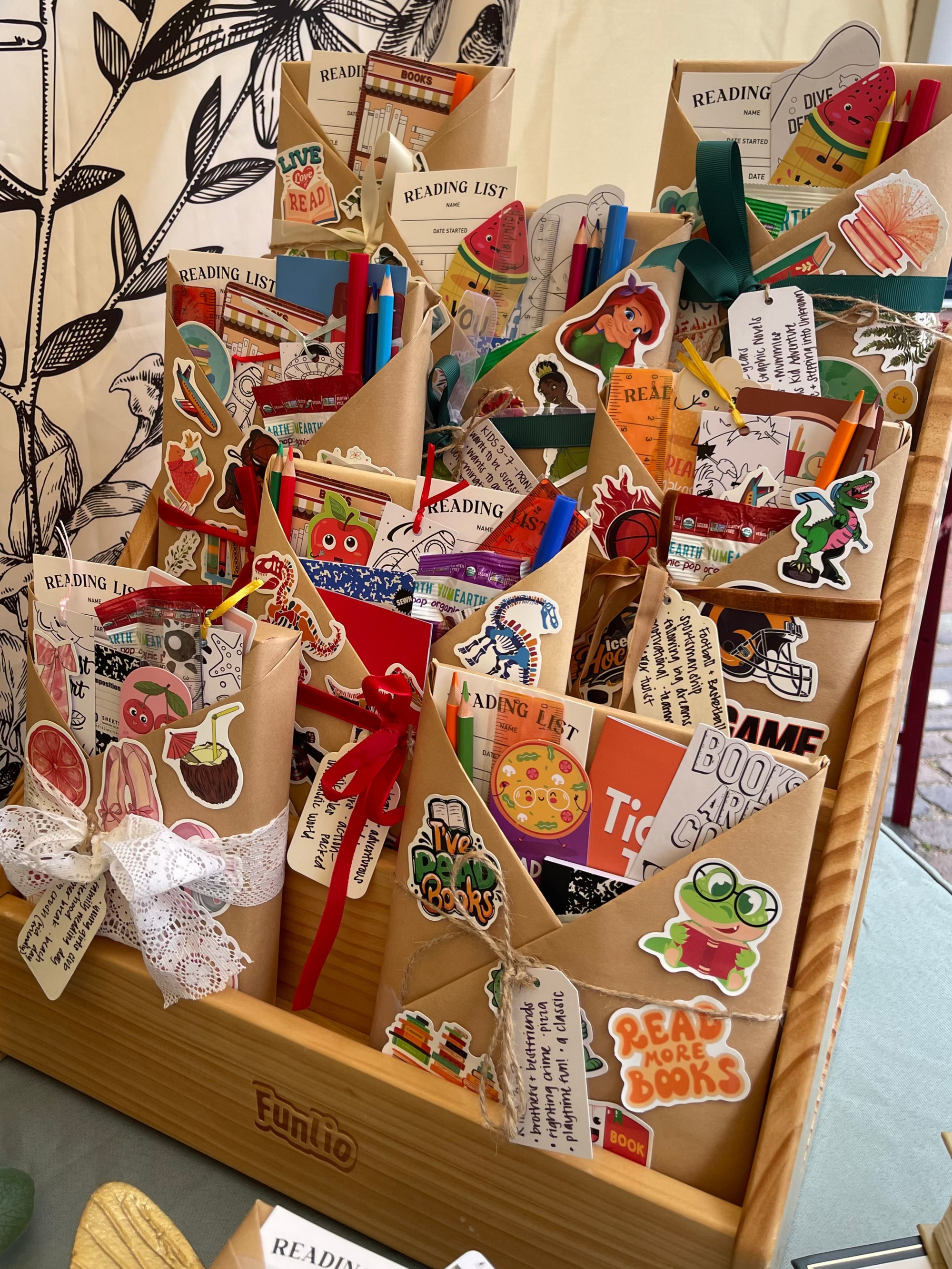 Kids 3+ (Assisted Reader) – Blind Date With a Book